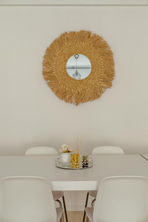 Elegant 3 Bedroom Apt - City Centre - Garage - Metro ลิสบอน ภายนอก รูปภาพ