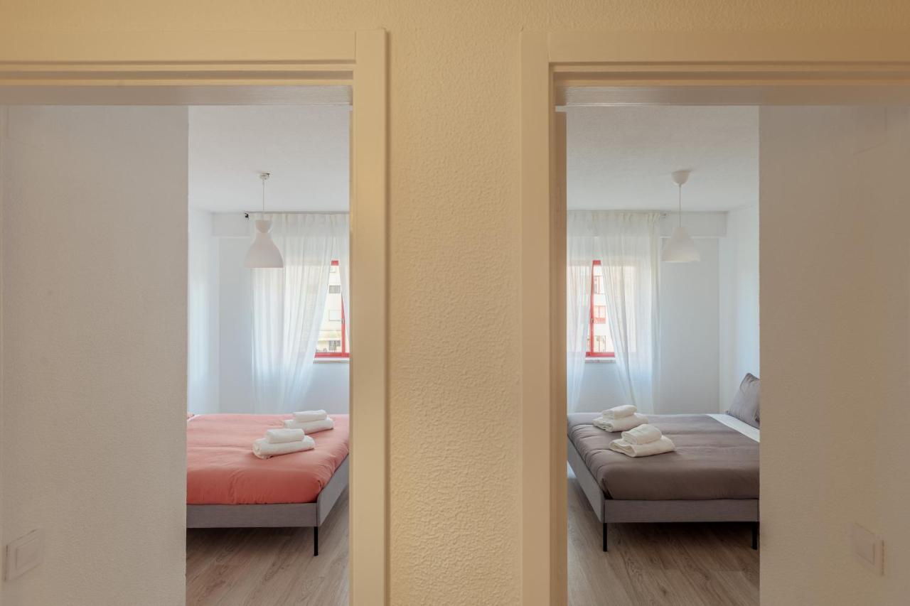 Elegant 3 Bedroom Apt - City Centre - Garage - Metro ลิสบอน ภายนอก รูปภาพ