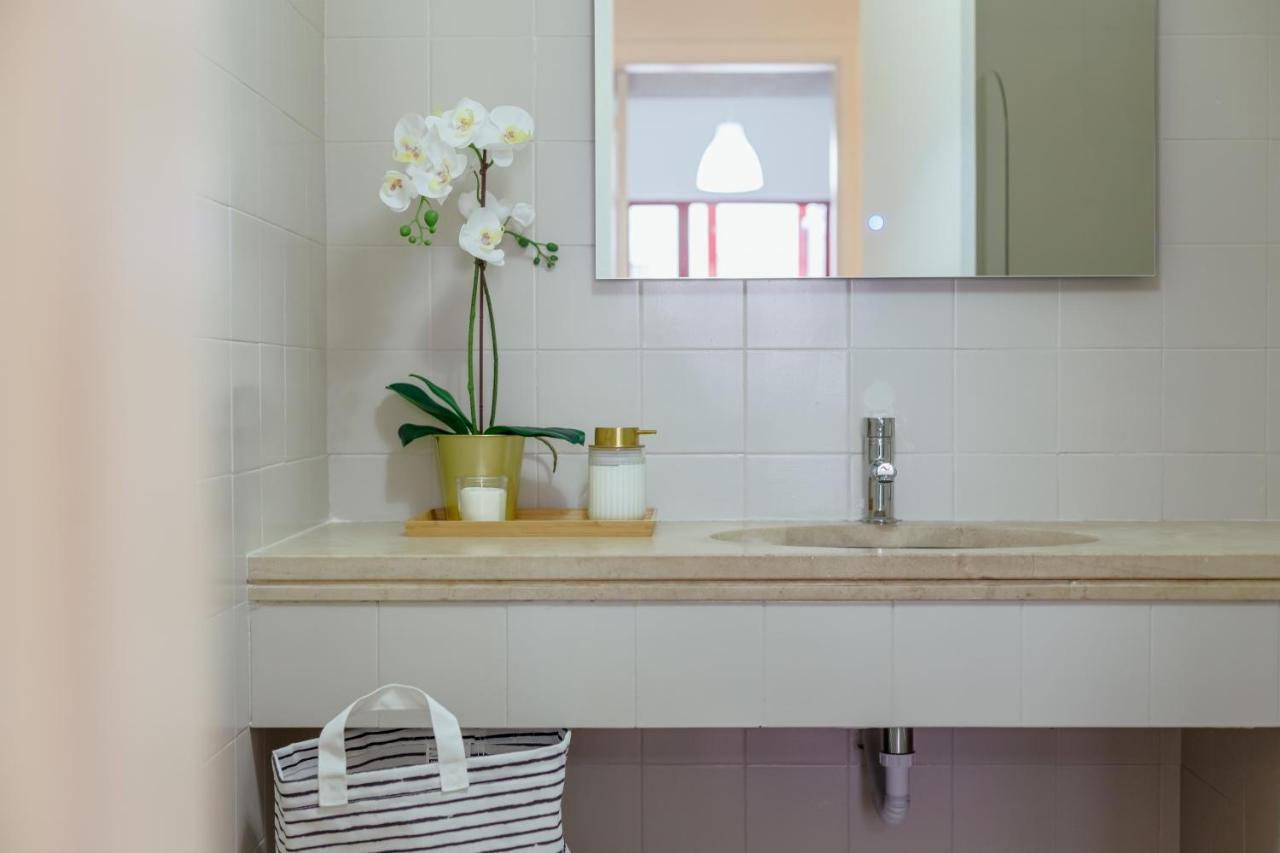 Elegant 3 Bedroom Apt - City Centre - Garage - Metro ลิสบอน ภายนอก รูปภาพ