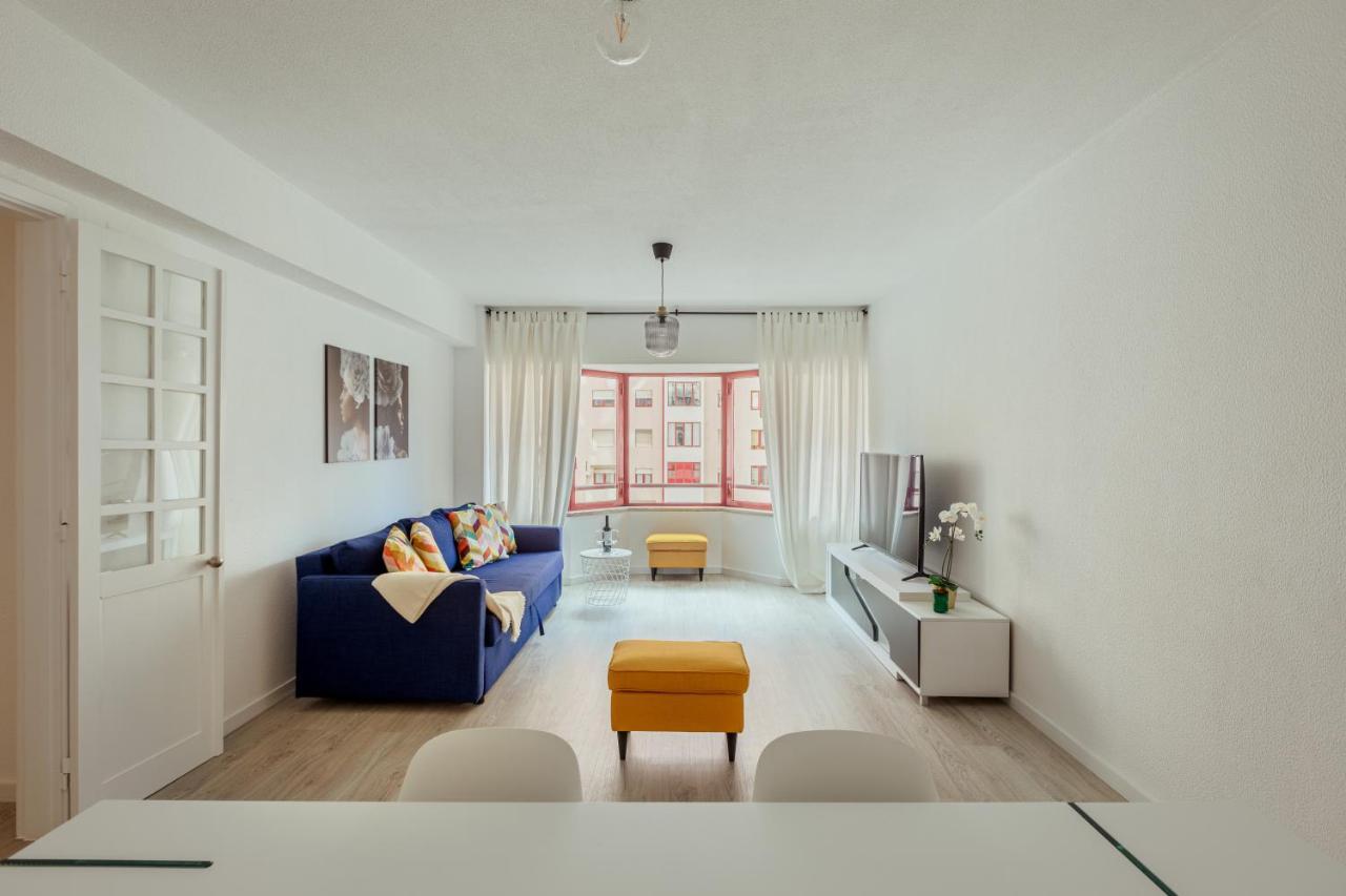 Elegant 3 Bedroom Apt - City Centre - Garage - Metro ลิสบอน ภายนอก รูปภาพ